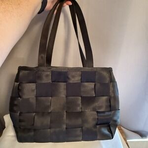 Harveys The Original Seatbelt Bag Black Rectangle Purse Shoulder Bag Zip Top